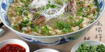 Xi’an Lamb Soup with Bread: A Must-Try Traditional Dish for Food Lovers