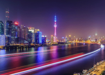 Shanghai Oriental Pearl Tower: Ultimate Travel Guide and Tips for 2025